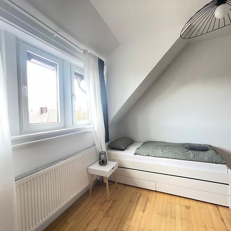 65Qm - City - Popular Street - Limmerstrasse - Mallibase Apartments Hannover Buitenkant foto