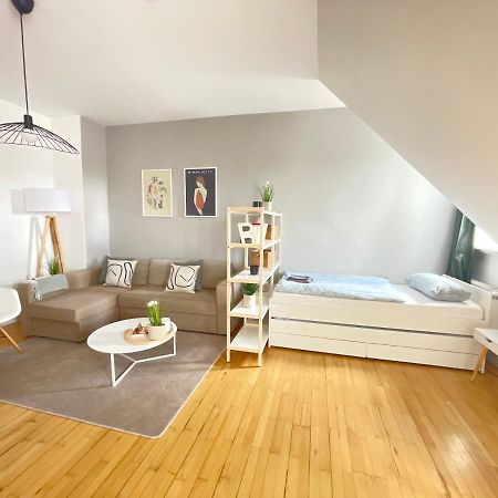 65Qm - City - Popular Street - Limmerstrasse - Mallibase Apartments Hannover Buitenkant foto