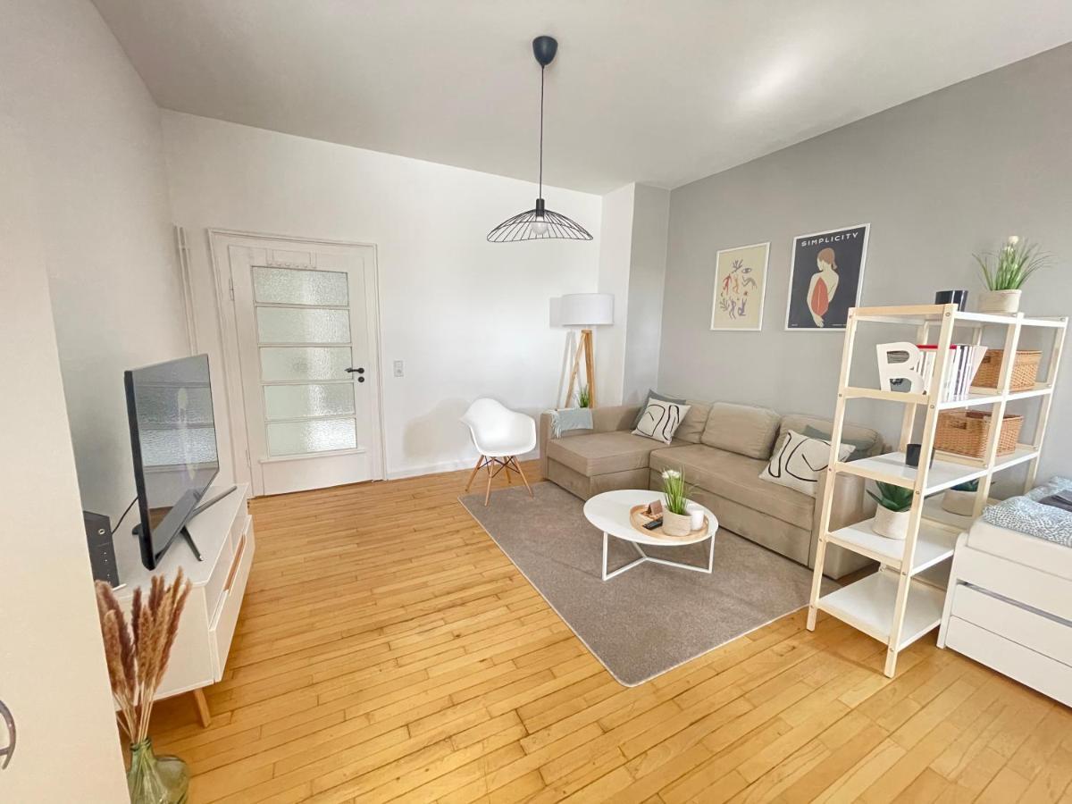 65Qm - City - Popular Street - Limmerstrasse - Mallibase Apartments Hannover Buitenkant foto