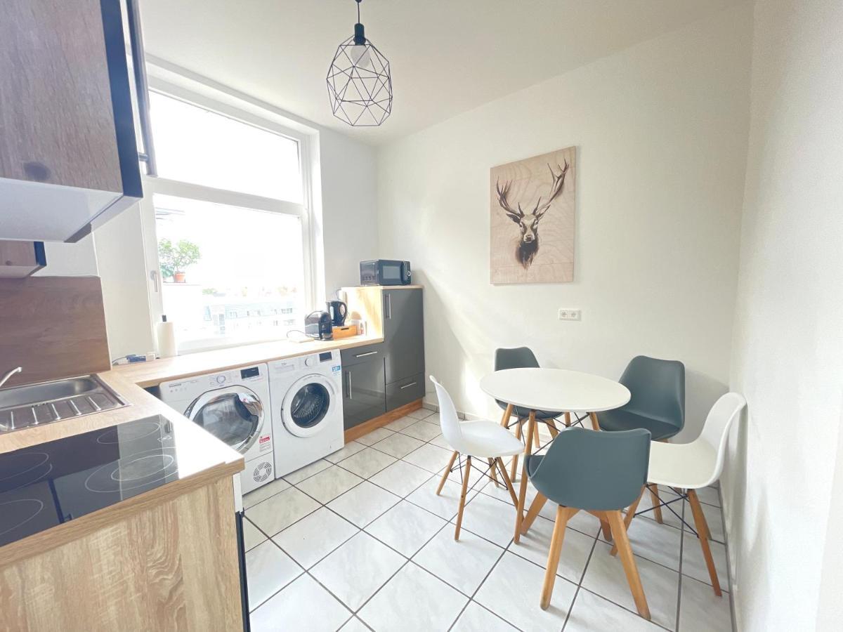 65Qm - City - Popular Street - Limmerstrasse - Mallibase Apartments Hannover Buitenkant foto
