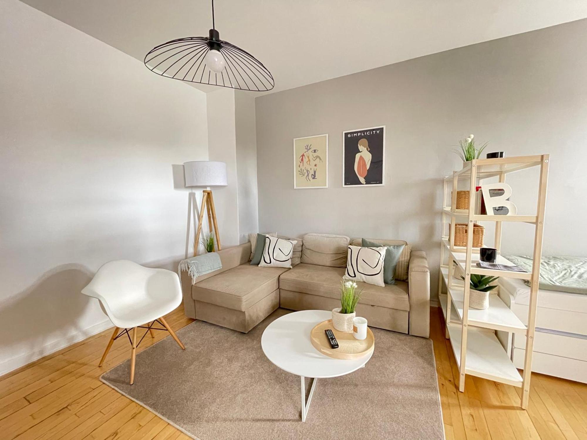 65Qm - City - Popular Street - Limmerstrasse - Mallibase Apartments Hannover Buitenkant foto